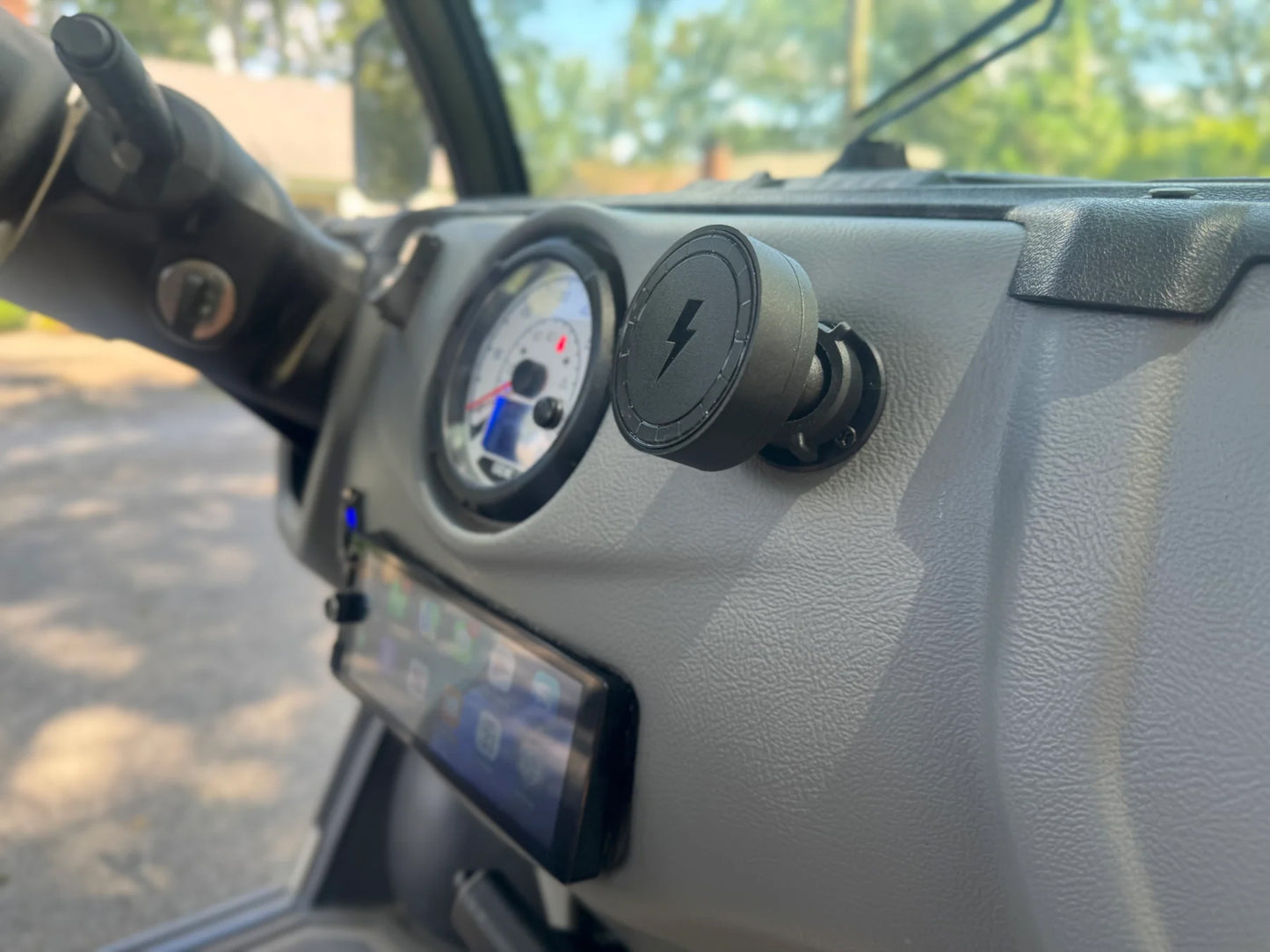 AquaAmp 600 slim lader 15W Qi2 m/magnet