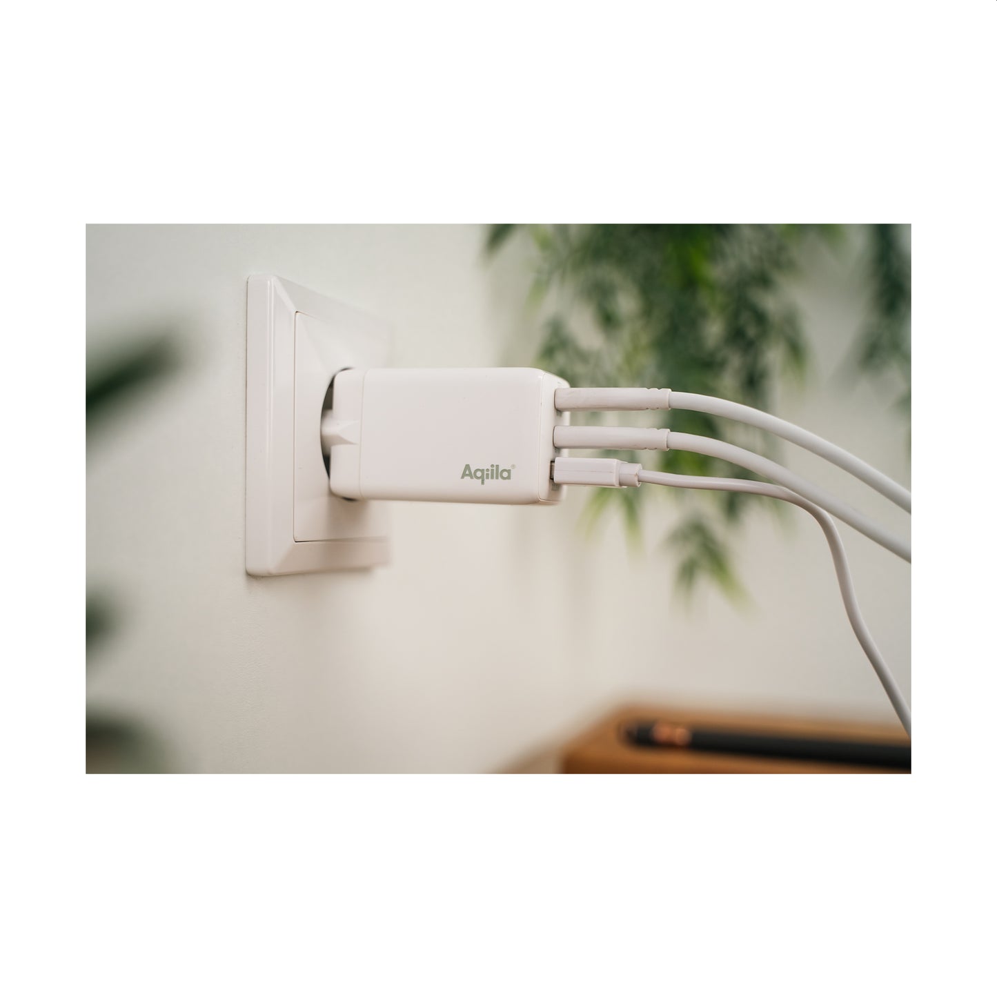 Aqiila Chargebird W3 - 2xUSB C, 1x USB A + PD Vegglader