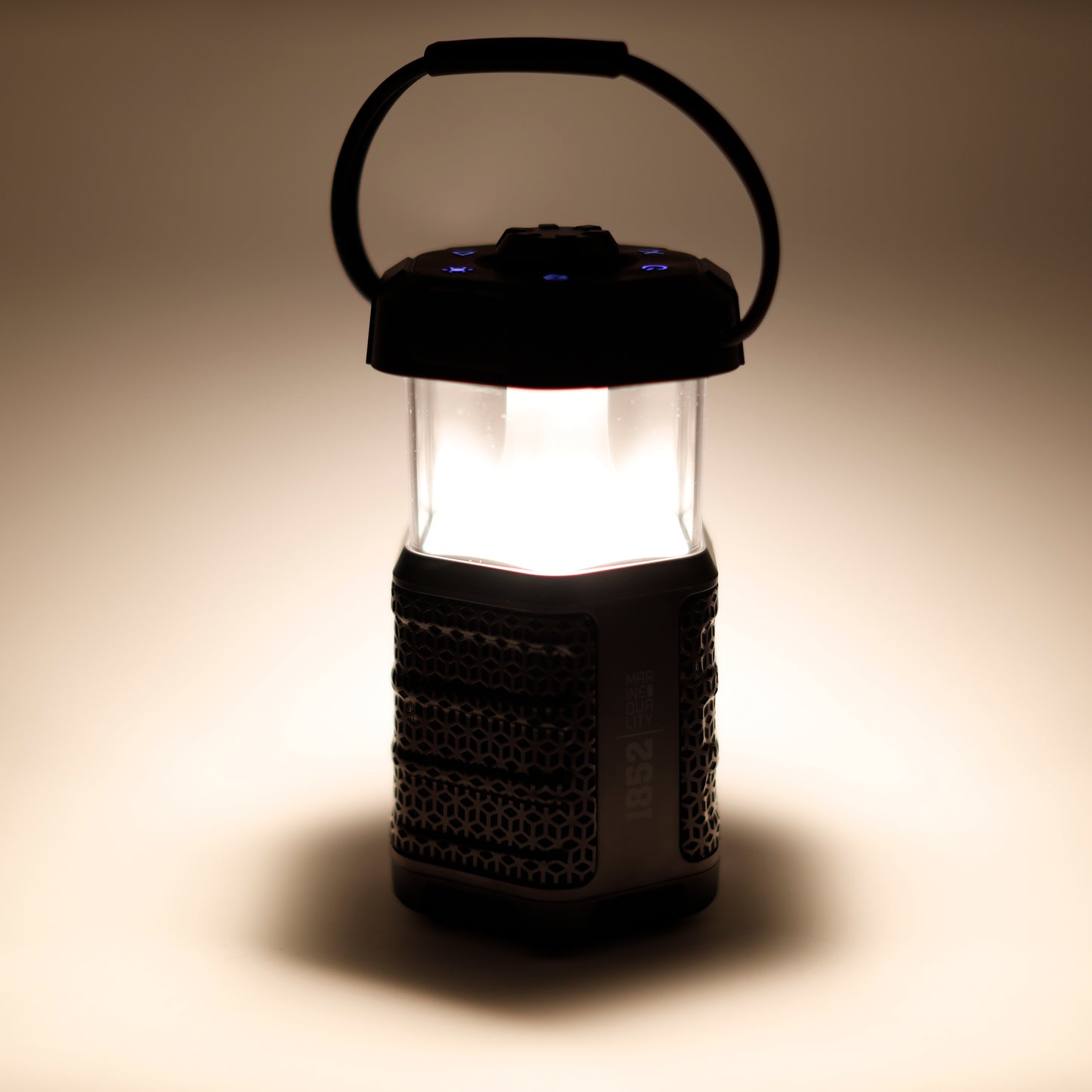 1852 Lampe X13 med bluetooth høyttaler