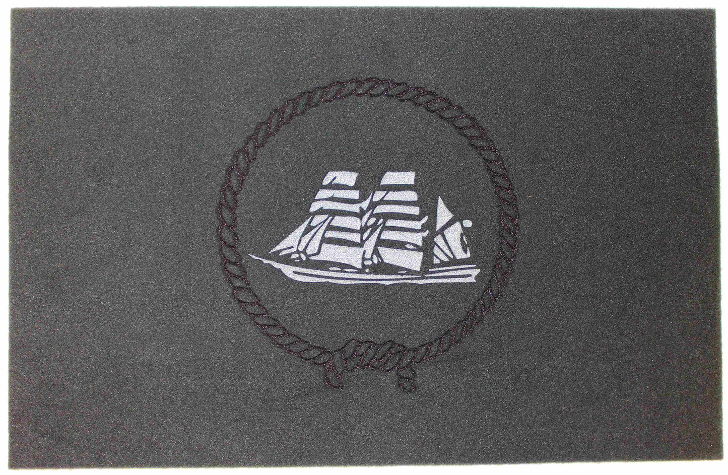 CAL Dørmatte - Seilskute motiv - Grå - 45x70mm