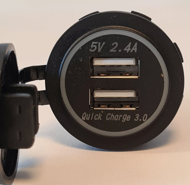 Osean USB Uttak - USB 3.0QC og 2,4A 12-24v